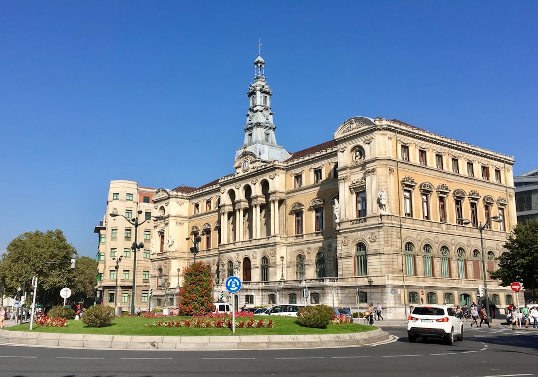 Uşak Belediye Başkanı Özkan Yalım ve 10 Kişiye Rüşvet Operasyonu!