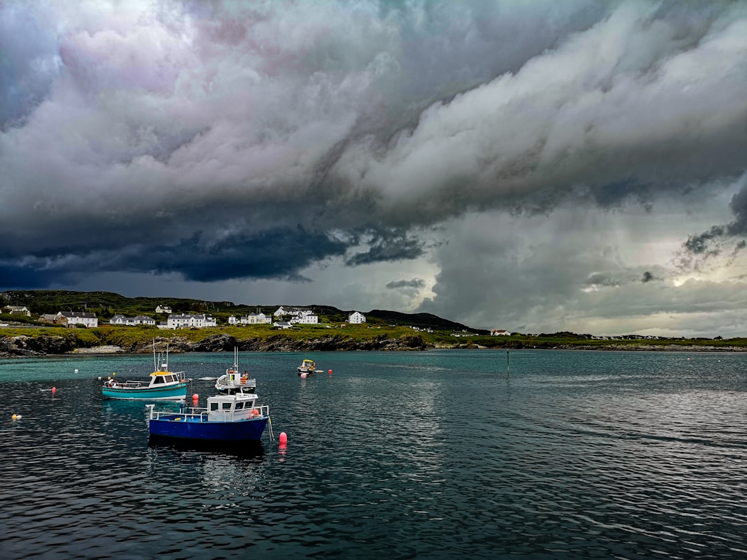 Gökçeada ve Bozcaada Feribot Seferlerinde Fırtına Krizi!