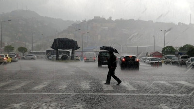 İran'ın Misillemesi Endüstri Bölgesini Vurdu: İsrail Alarmda!