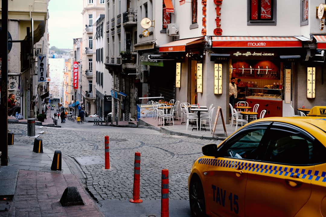 Kadıköy’de Kritik İSPARK Kapatıldı: Cami Projesi Tartışmaları Başladı!